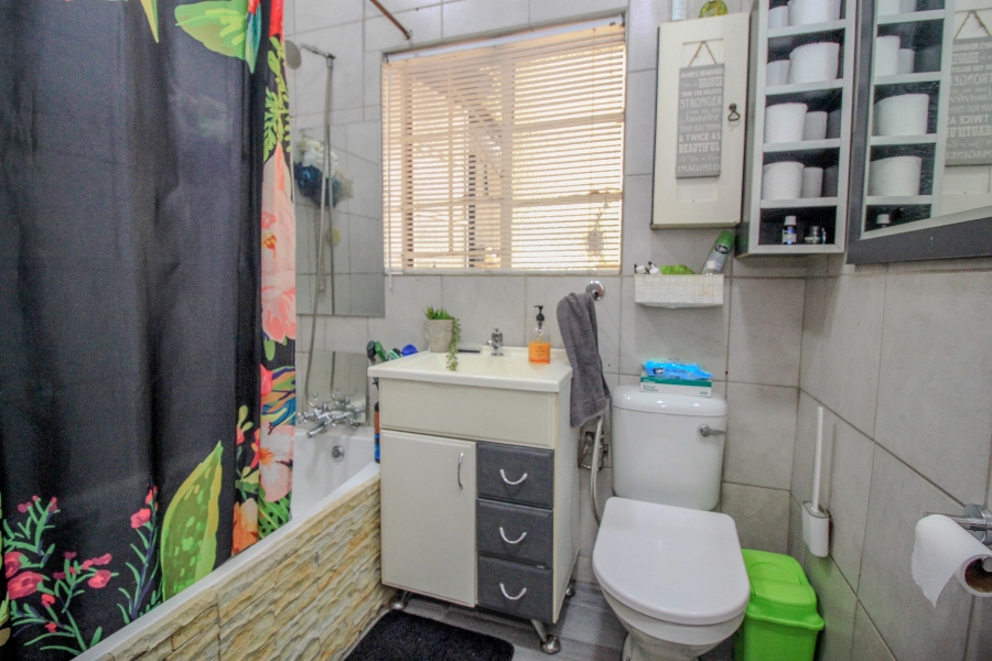 3 Bedroom Property for Sale in Gerdview Gauteng