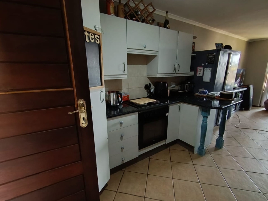 2 Bedroom Property for Sale in Montana Tuine Gauteng