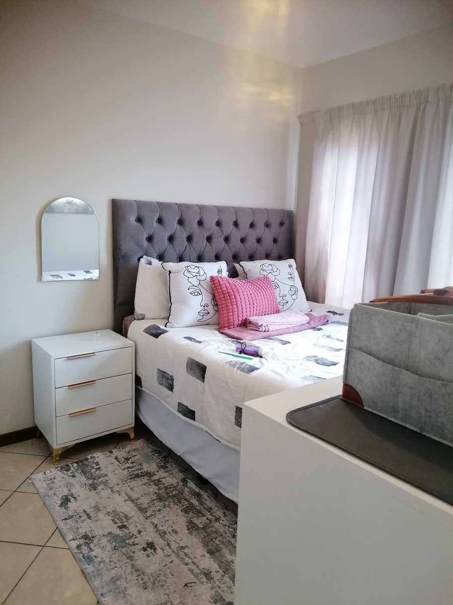 To Let 2 Bedroom Property for Rent in Noordwyk Gauteng