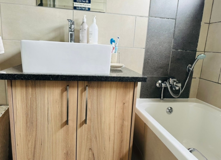 2 Bedroom Property for Sale in Rivonia Gauteng