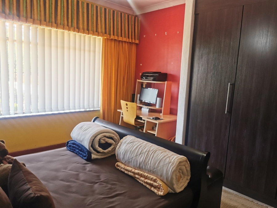 4 Bedroom Property for Sale in Croydon Gauteng