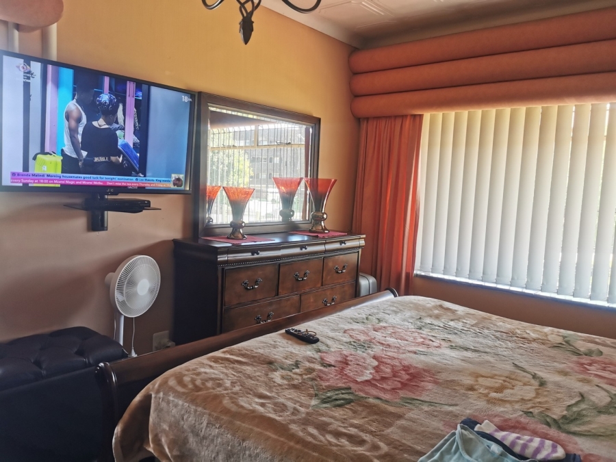 4 Bedroom Property for Sale in Croydon Gauteng