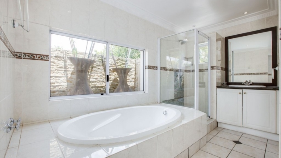 To Let 3 Bedroom Property for Rent in Dainfern Golf Estate Gauteng