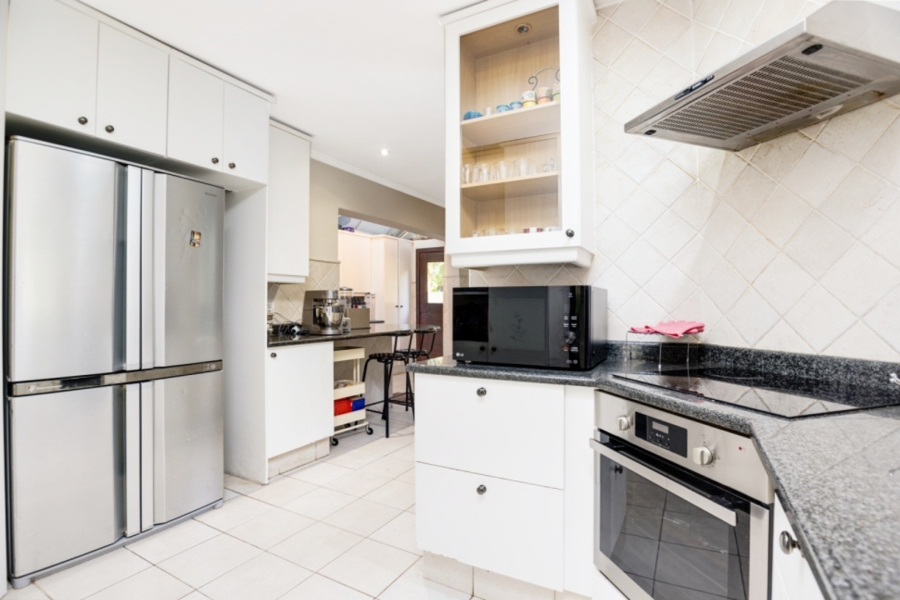 To Let 4 Bedroom Property for Rent in Dainfern Golf Estate Gauteng