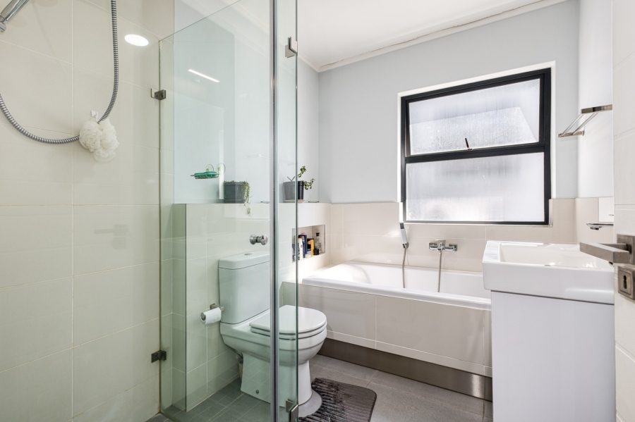 2 Bedroom Property for Sale in Lonehill Gauteng