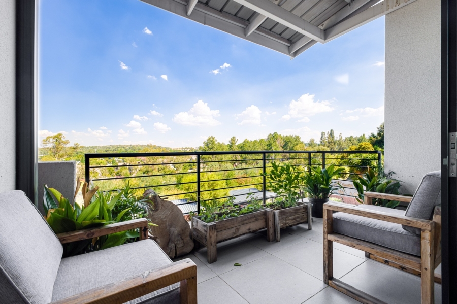 2 Bedroom Property for Sale in Lonehill Gauteng