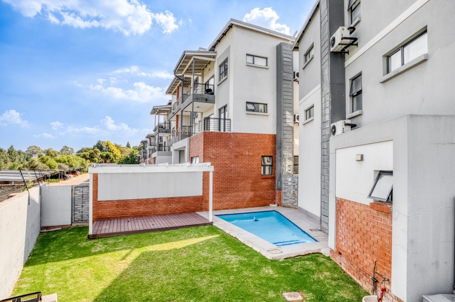 2 Bedroom Property for Sale in Lonehill Gauteng