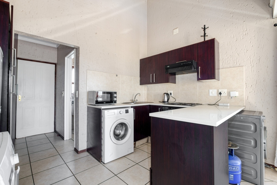 1 Bedroom Property for Sale in Lonehill Gauteng