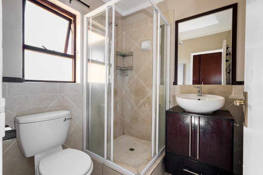 1 Bedroom Property for Sale in Lonehill Gauteng