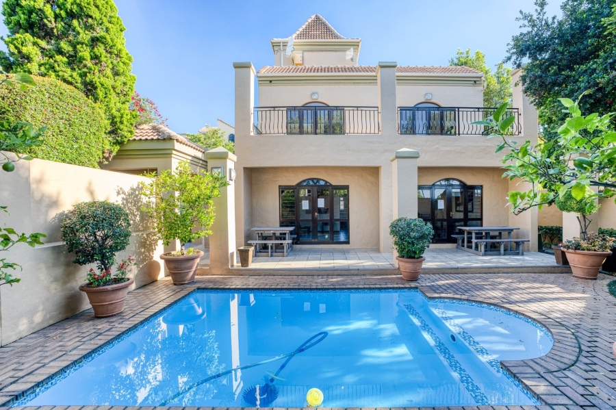 1 Bedroom Property for Sale in Lonehill Gauteng