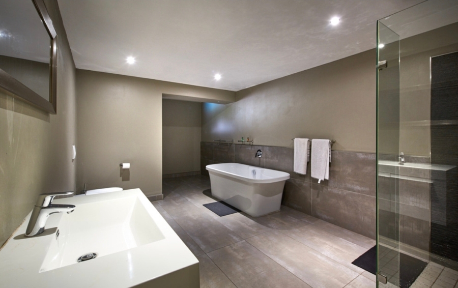 To Let 1 Bedroom Property for Rent in Sandown Gauteng