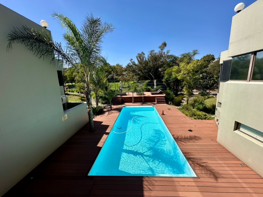 To Let 1 Bedroom Property for Rent in Sandown Gauteng