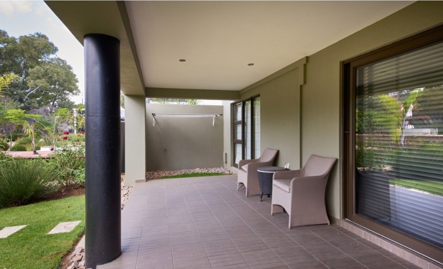 To Let 1 Bedroom Property for Rent in Sandown Gauteng