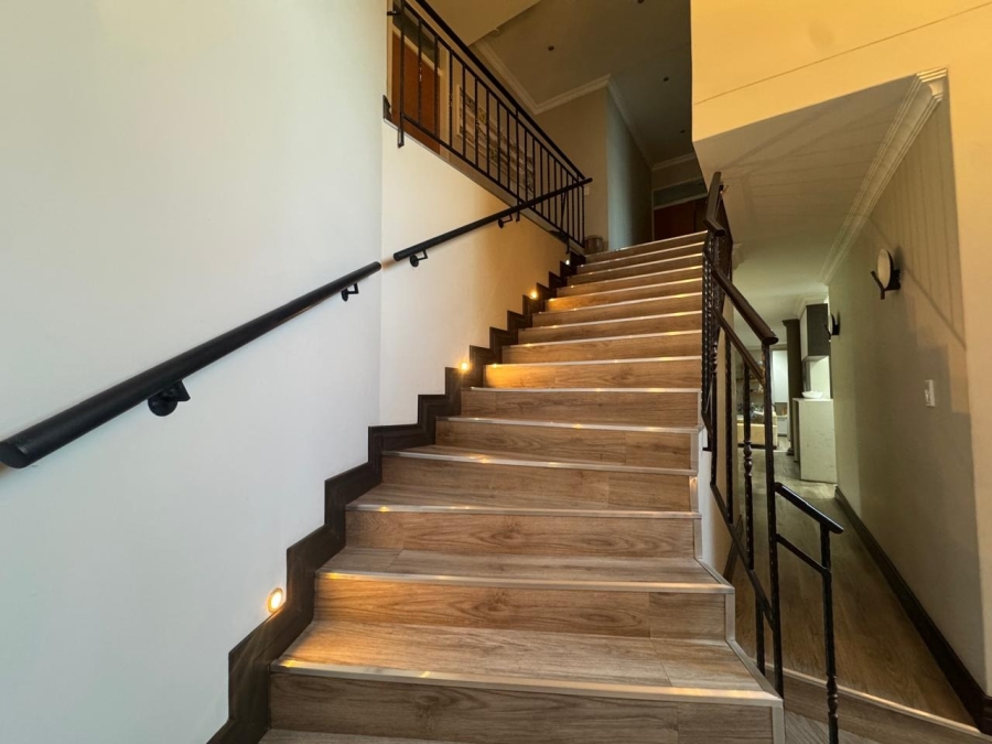 4 Bedroom Property for Sale in Eldo Glen Gauteng