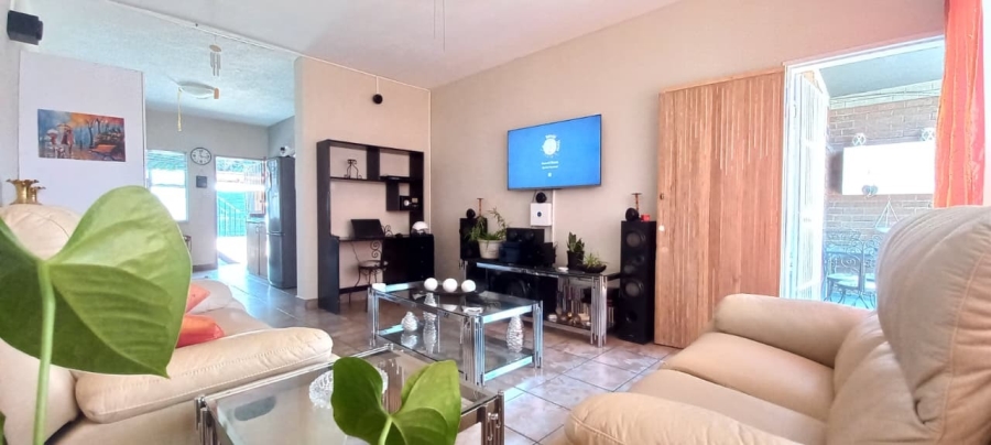 2 Bedroom Property for Sale in Dalview Gauteng