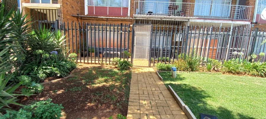 2 Bedroom Property for Sale in Dalview Gauteng