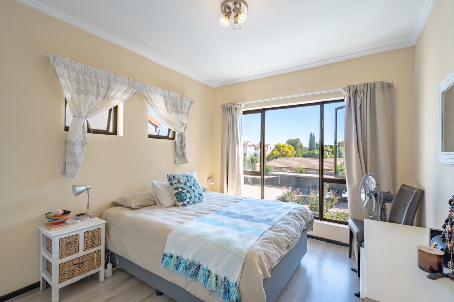 2 Bedroom Property for Sale in Bryanston Gauteng