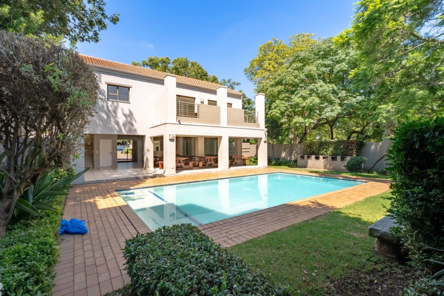 2 Bedroom Property for Sale in Bryanston Gauteng