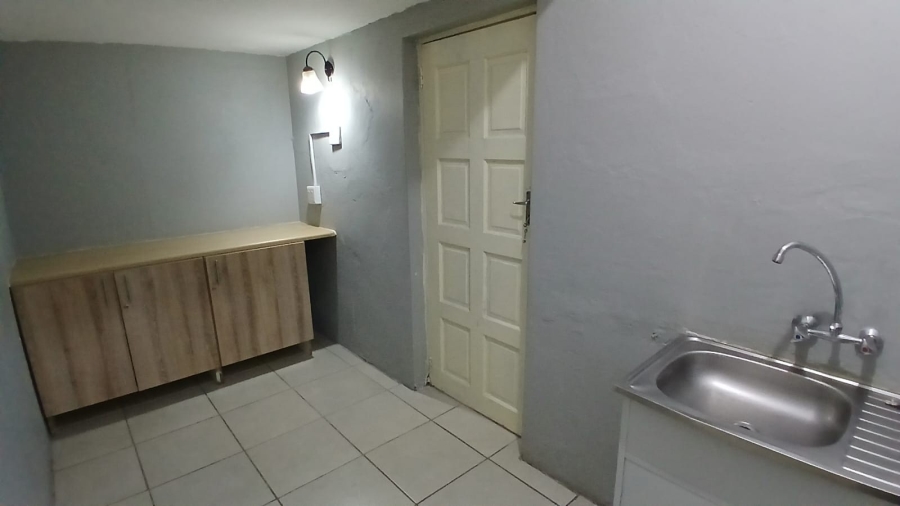 To Let commercial Property for Rent in Clubview Gauteng