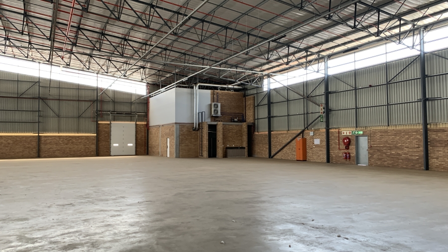 To Let commercial Property for Rent in Airport Park Gauteng