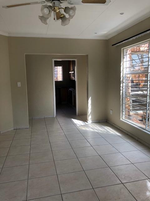 To Let 4 Bedroom Property for Rent in Sundowner Gauteng