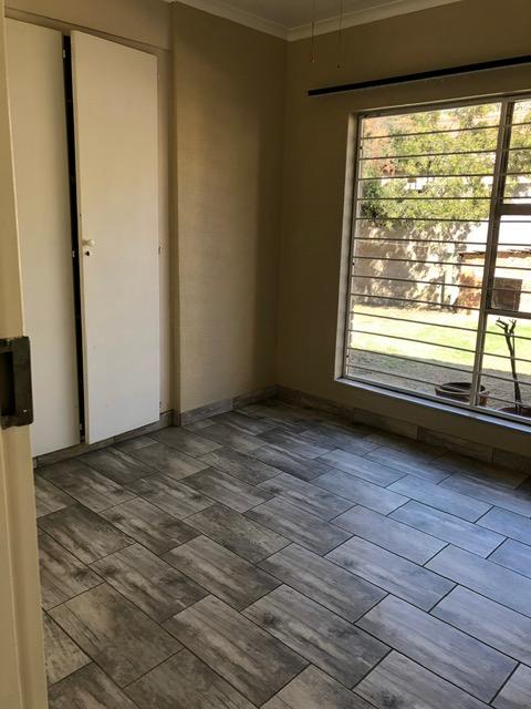 To Let 4 Bedroom Property for Rent in Sundowner Gauteng