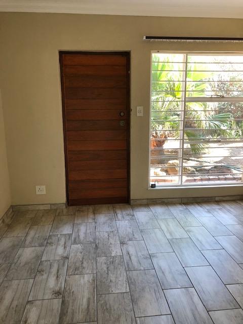 To Let 4 Bedroom Property for Rent in Sundowner Gauteng