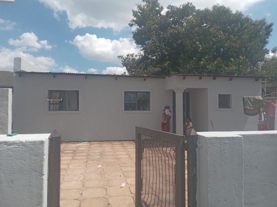 3 Bedroom Property for Sale in Rhodesfield Gauteng