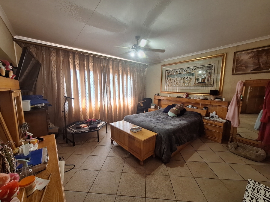 4 Bedroom Property for Sale in Randpoort Gauteng
