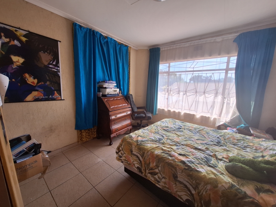 4 Bedroom Property for Sale in Randpoort Gauteng