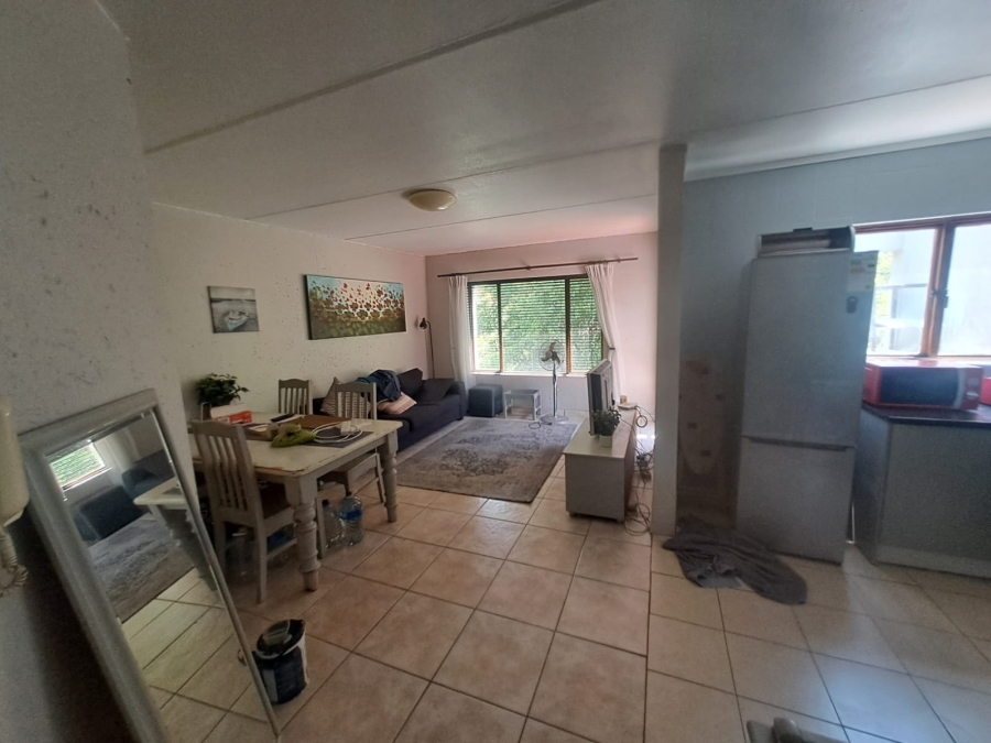 To Let 1 Bedroom Property for Rent in Benmore Gardens Gauteng