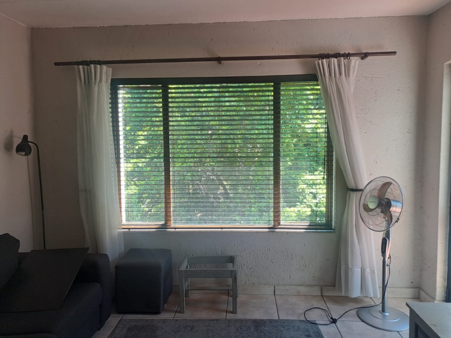 To Let 1 Bedroom Property for Rent in Benmore Gardens Gauteng