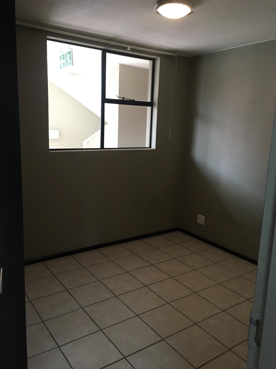 To Let 2 Bedroom Property for Rent in Northgate Gauteng