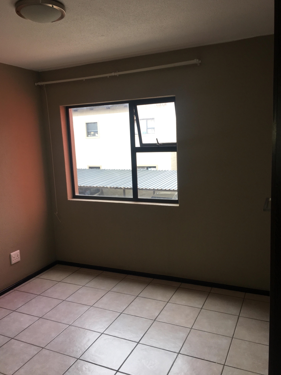 To Let 2 Bedroom Property for Rent in Northgate Gauteng