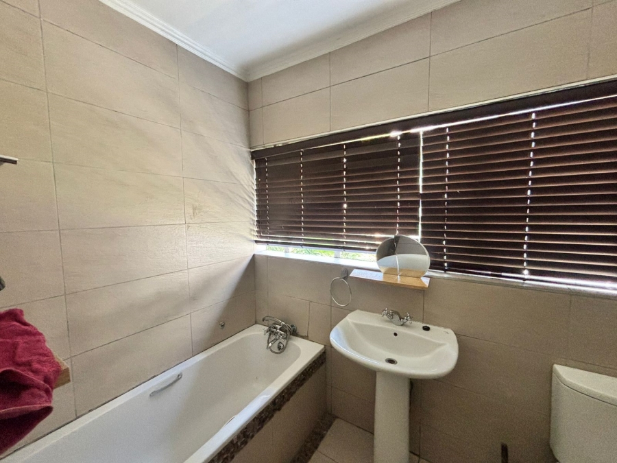 5 Bedroom Property for Sale in Vanderbijlpark SW Gauteng