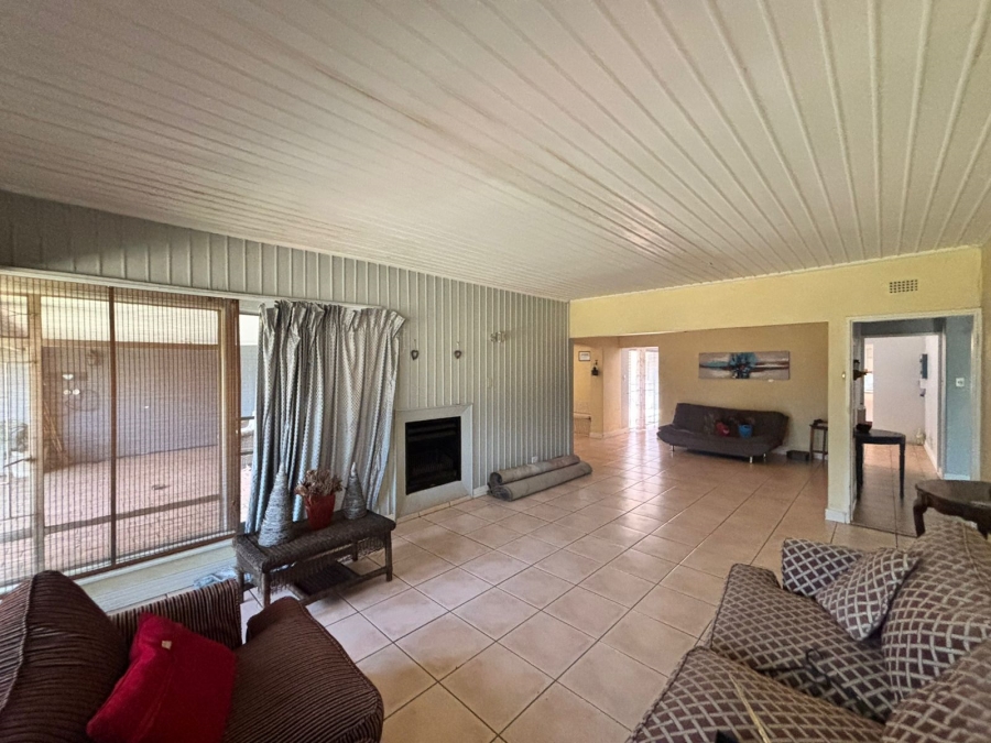 5 Bedroom Property for Sale in Vanderbijlpark SW Gauteng