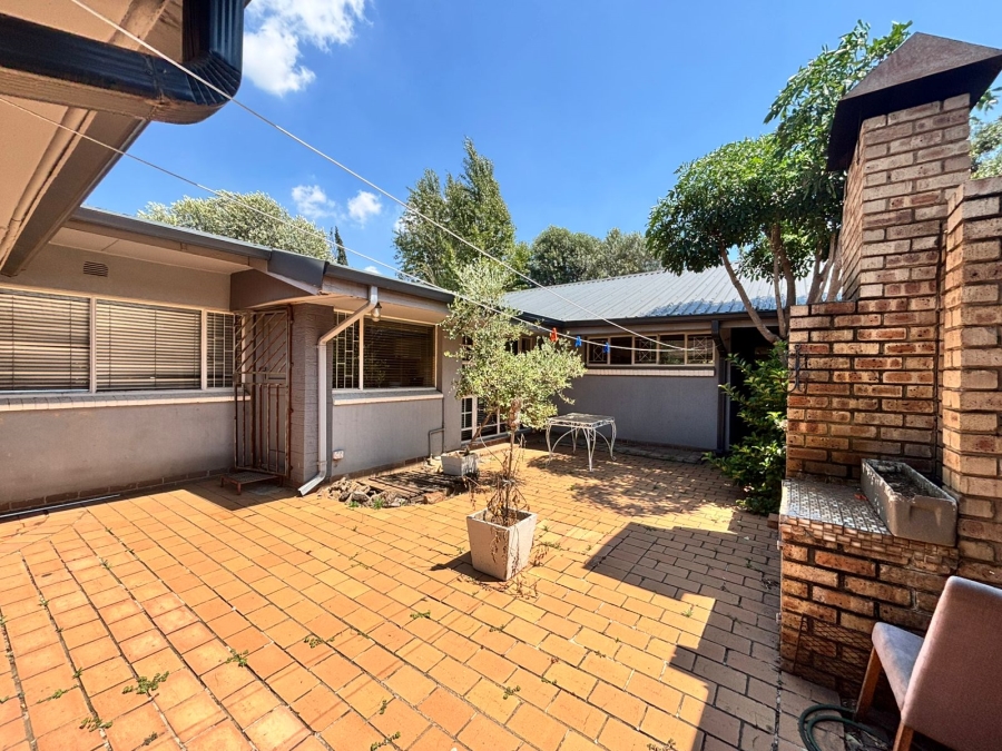 5 Bedroom Property for Sale in Vanderbijlpark SW Gauteng