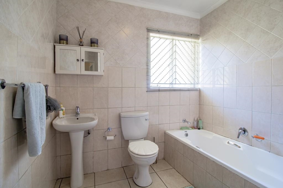 3 Bedroom Property for Sale in Elandspark Gauteng