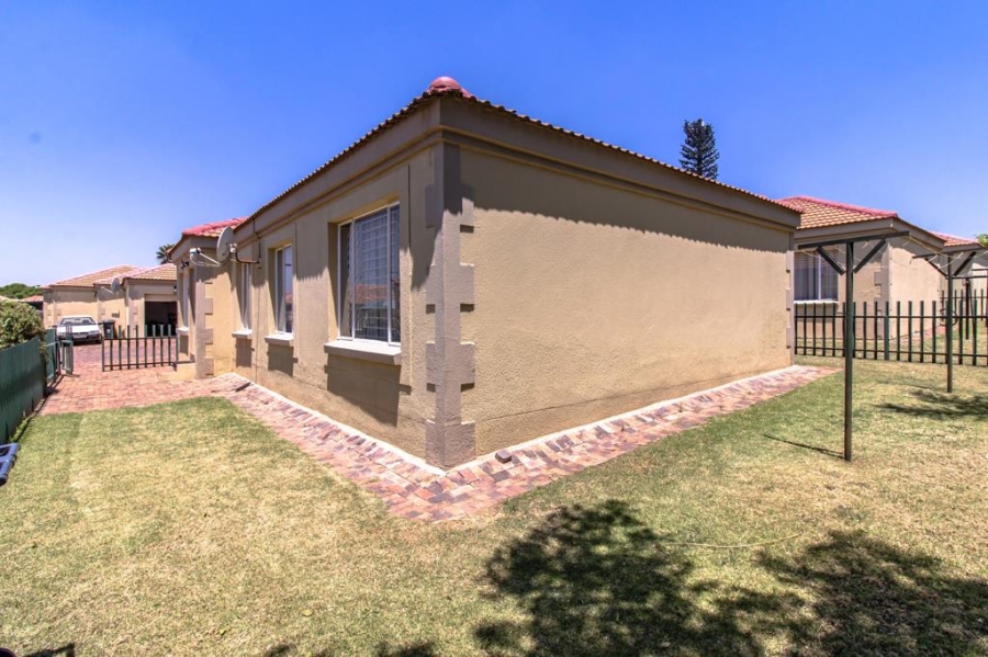 3 Bedroom Property for Sale in Elandspark Gauteng