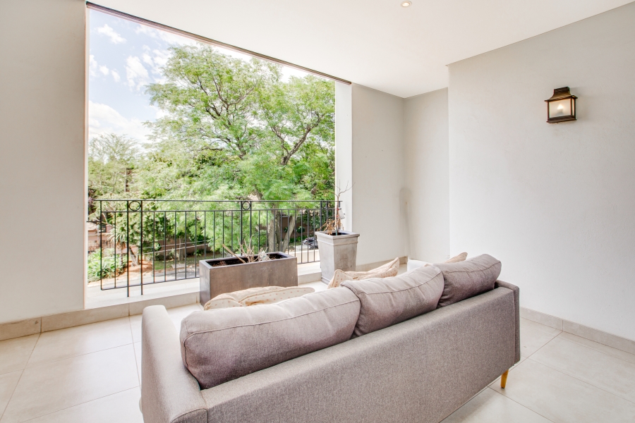 2 Bedroom Property for Sale in Bryanston Gauteng