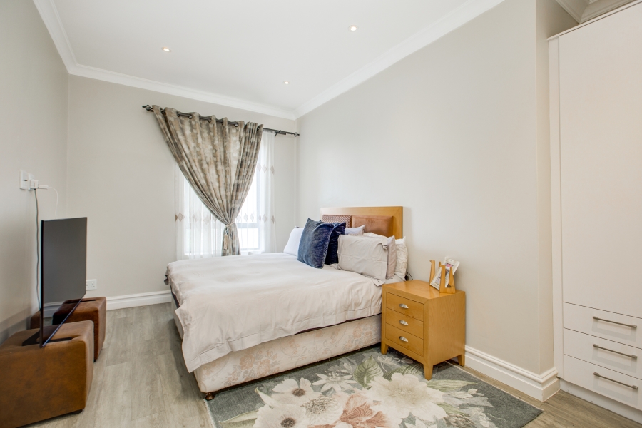 2 Bedroom Property for Sale in Bryanston Gauteng