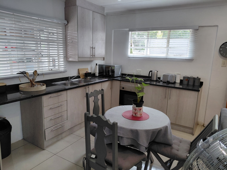 To Let 1 Bedroom Property for Rent in Bryanston West Gauteng