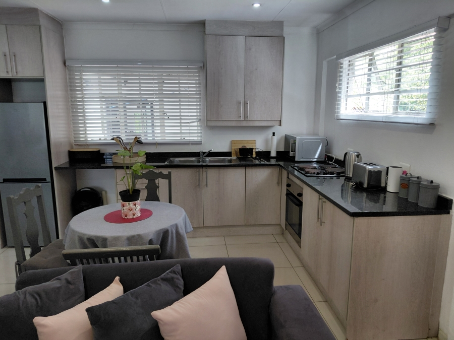 To Let 1 Bedroom Property for Rent in Bryanston West Gauteng