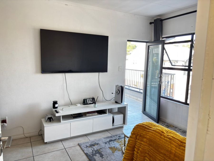To Let 1 Bedroom Property for Rent in Oakdene Gauteng