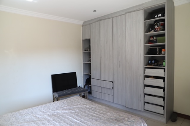 6 Bedroom Property for Sale in Amandasig Gauteng