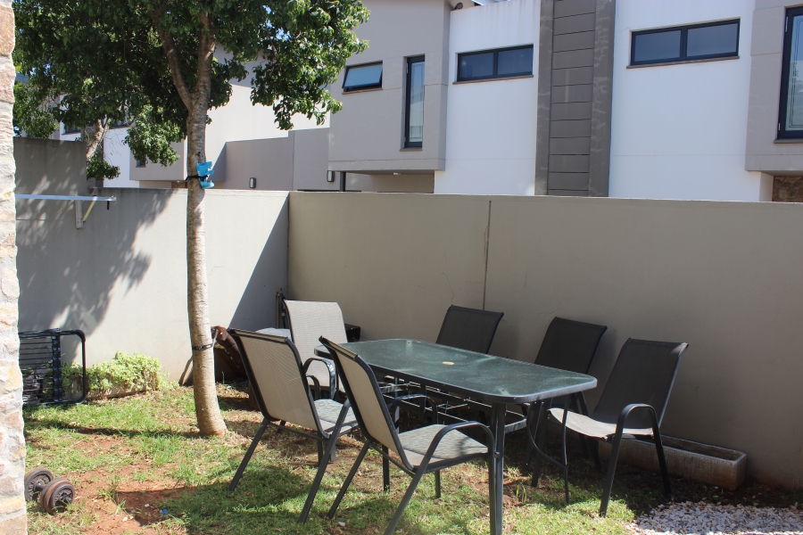 2 Bedroom Property for Sale in Equestria Gauteng