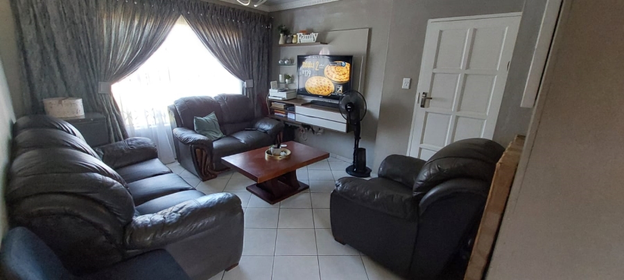 3 Bedroom Property for Sale in Nkwe Estate Gauteng