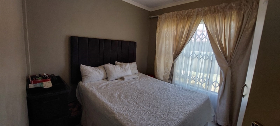 3 Bedroom Property for Sale in Nkwe Estate Gauteng