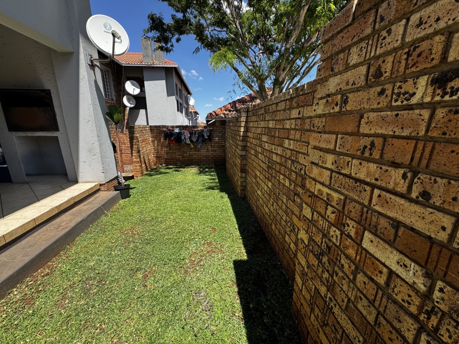2 Bedroom Property for Sale in Celtisdal Gauteng