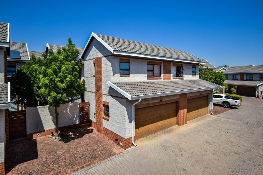 3 Bedroom Property for Sale in Country View Estate Gauteng